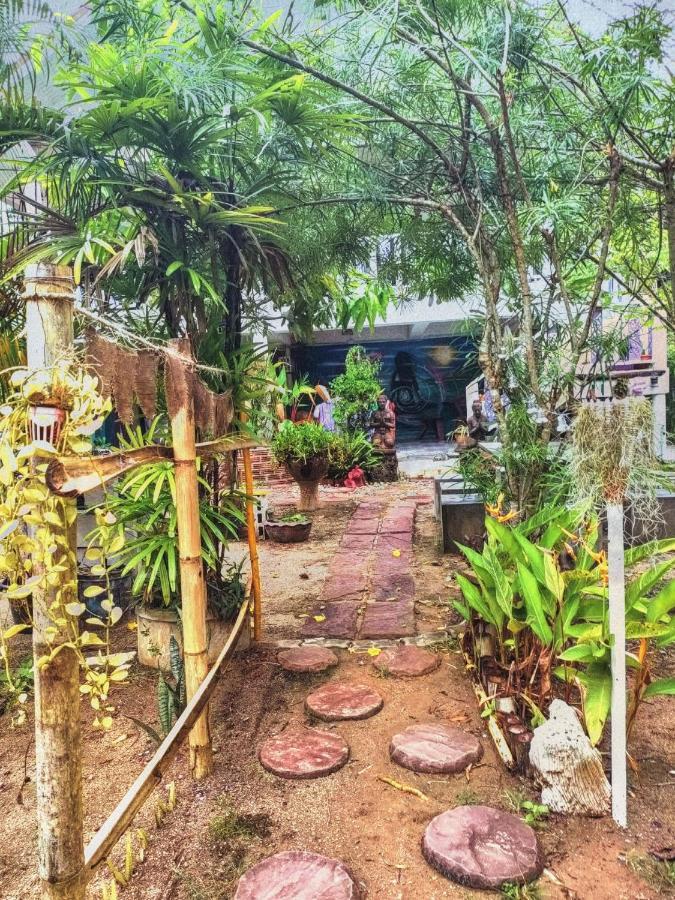 Peace Home Kpg Baan Khai Exterior foto