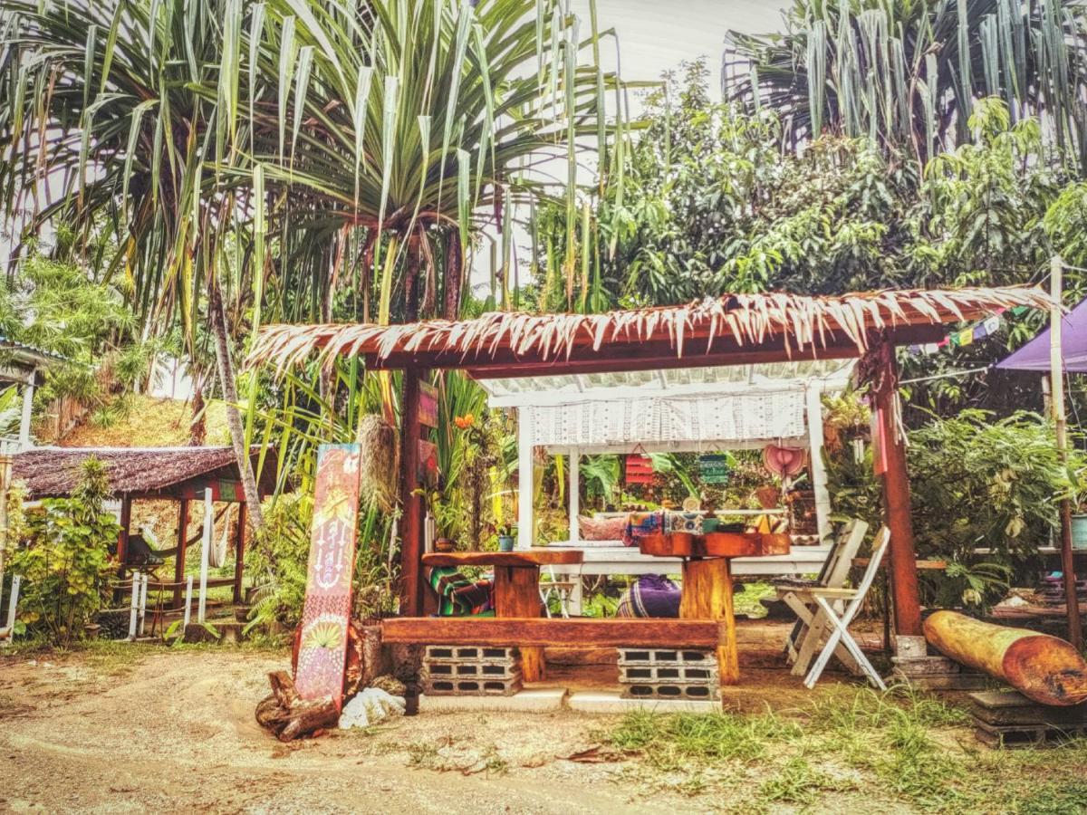 Peace Home Kpg Baan Khai Exterior foto
